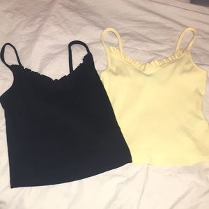 Never been worn yellow and black ruffled top